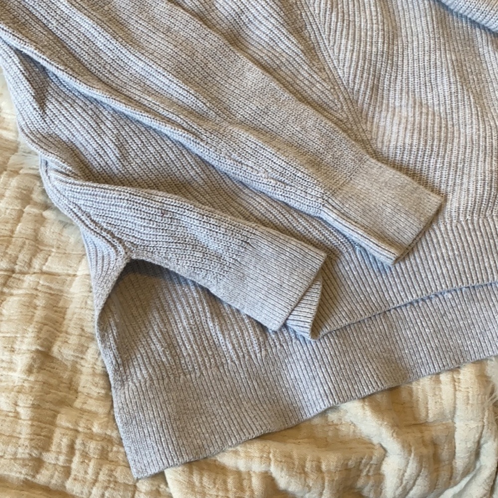 A B E R C R O M B I E & F I T C H Sweater - image 2